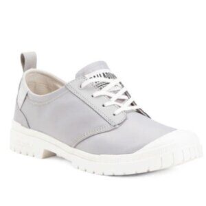 NWT Palladium Waterproof Lace Up Low Top Cleat Sneakers Size 7 W